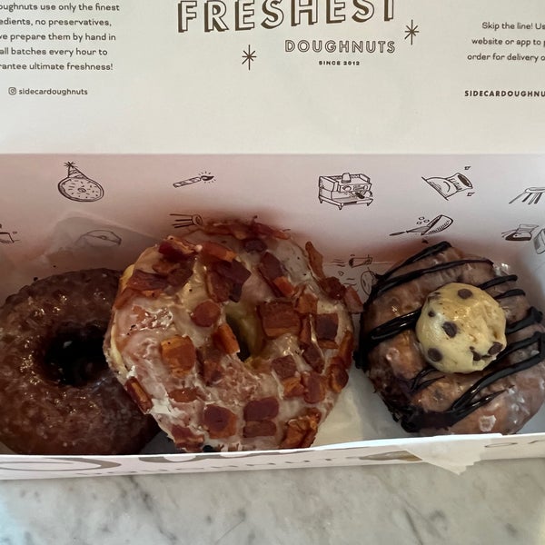 8/18/2023에 Dom A.님이 Sidecar Doughnuts &amp; Coffee에서 찍은 사진