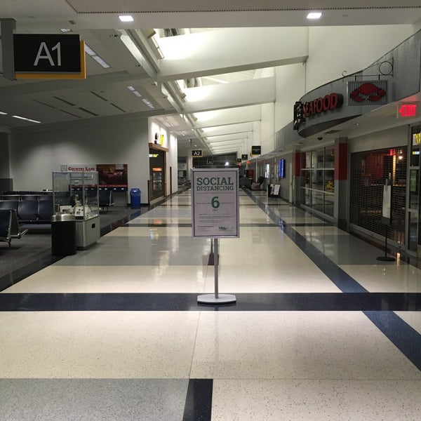 Photo taken at Harrisburg International Airport (MDT) by Dom A. on 8/22/2021