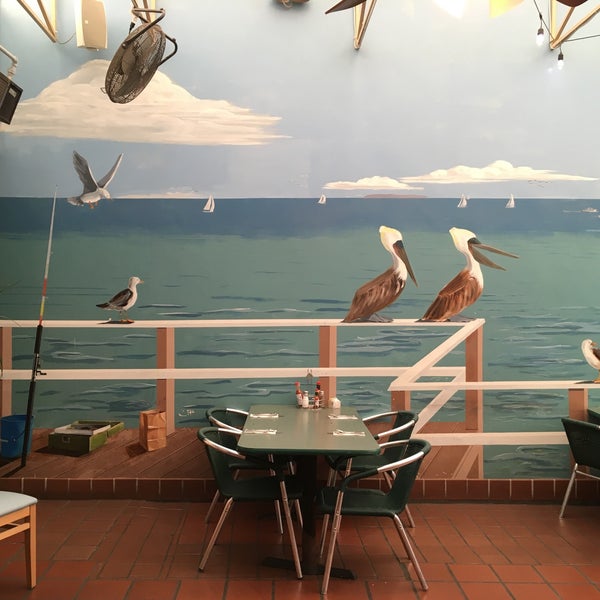 Foto scattata a Wilma&#39;s Patio Restaurant da Dom A. il 10/9/2021
