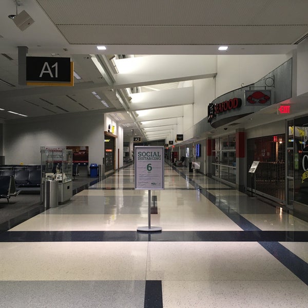 Foto tirada no(a) Harrisburg International Airport (MDT) por Dom A. em 2/13/2022