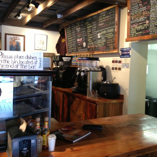 Foto scattata a Cowboy Coffee Co. da Kris D. il 3/29/2013
