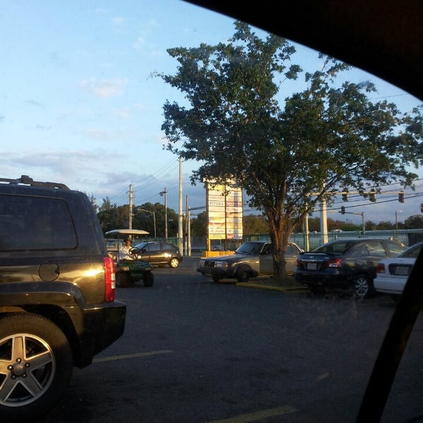 Santa Maria Shopping Center Guaynabo, Guaynabo Municipio