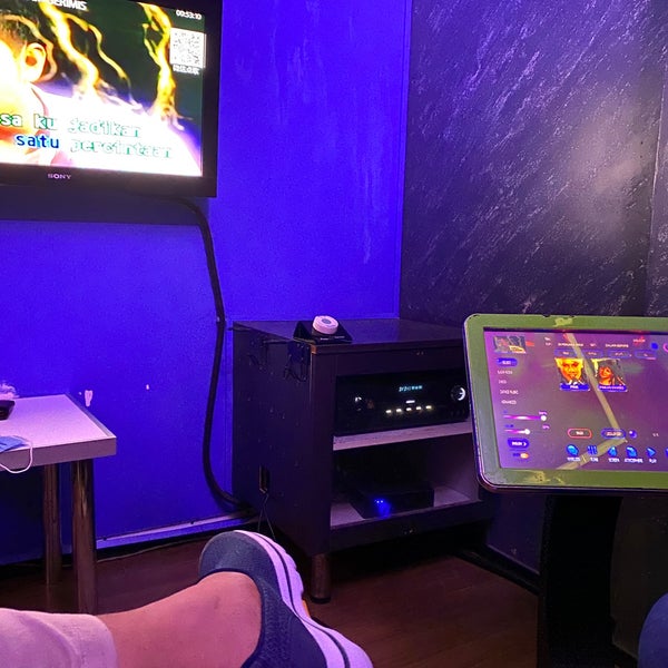 Достоинства большой семьи. Достоинства большой семьи. Караоке бар войс ставрополь. Voice family. Караоке бар войс ставрополь.