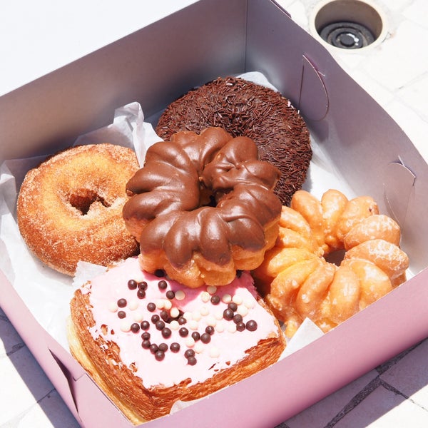 Peterson's Donut Corner Donut Shop in Central Escondido