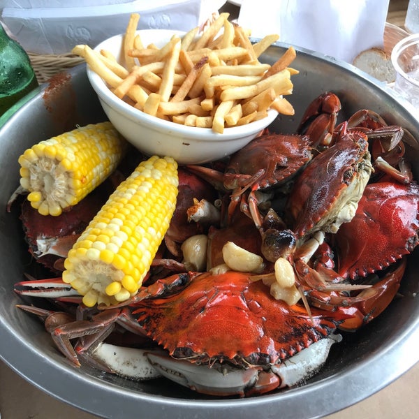 Photo taken at Clemente&#39;s Maryland Crab House by douglas on 10/19/2020