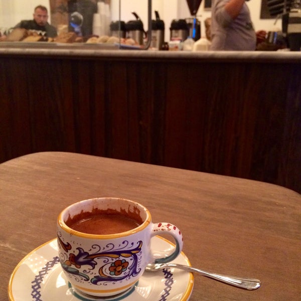 Foto tirada no(a) Whynot Coffee por douglas em 1/7/2015