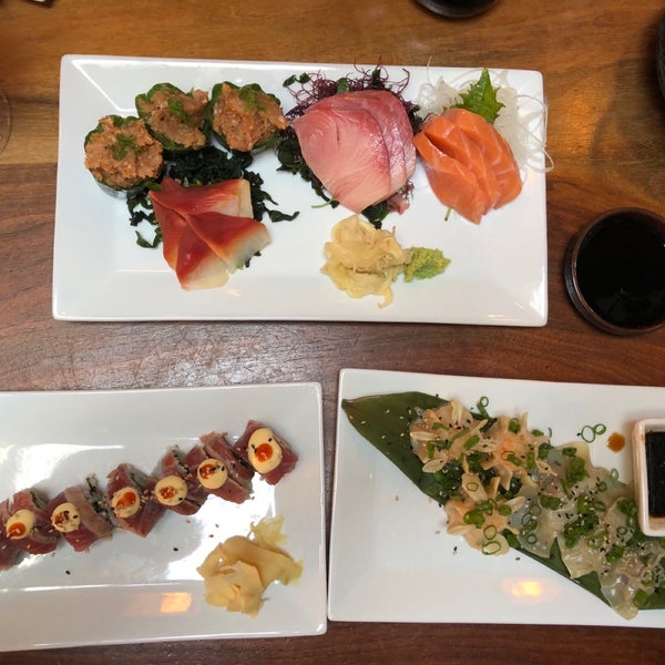 Foto tomada en The Cultured Pearl Restaurant &amp; Sushi Bar  por Devin H. el 3/16/2019