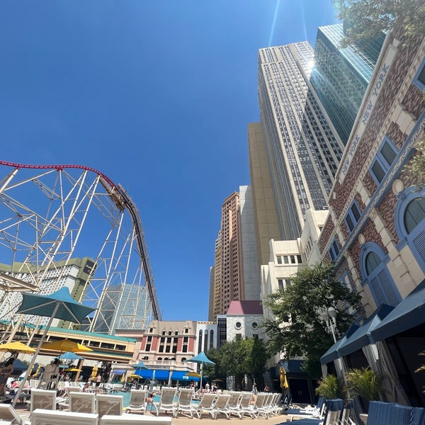 roller coaster - Picture of New York - New York Hotel & Casino, Las Vegas -  Tripadvisor