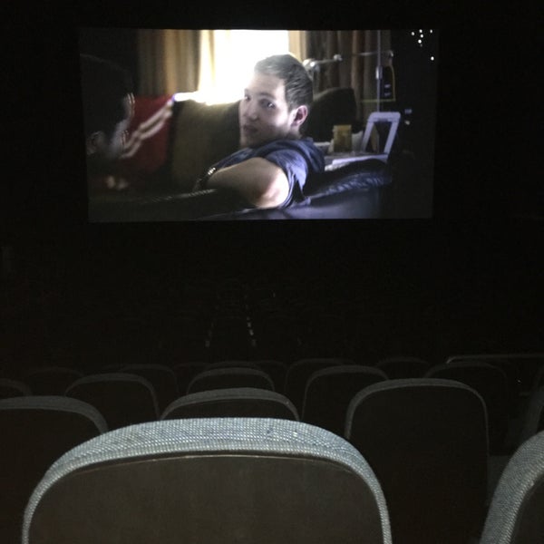 Photos at Regal Hamilton Commons 39 tips from 3524 visitors