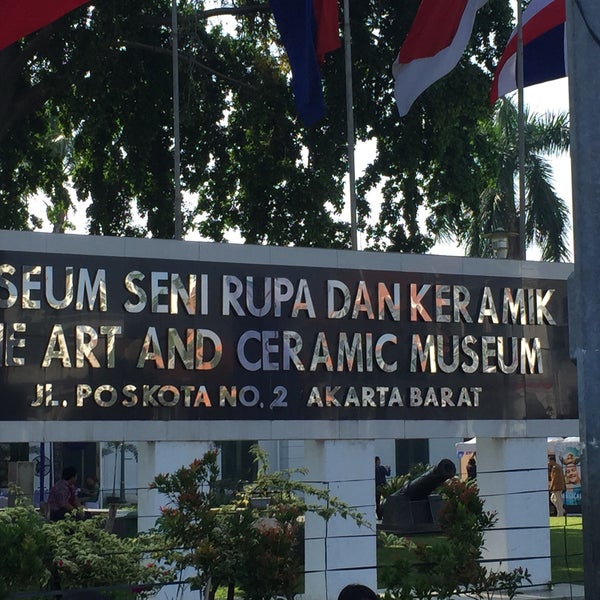 Photo prise au Museum Seni Rupa dan Keramik par Vivi Y. le8/6/2016