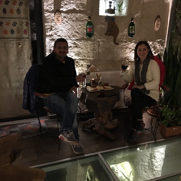Foto diambil di Efendi Wine House oleh Mustafa G. pada 4/13/2019