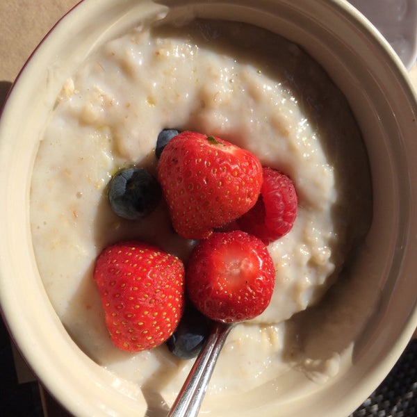 If you want fresh berries instead of jam, it costs 2€, which may seem unreasonable to some as Summer is fruit and berry seasons. The porridge itself is creamy, warm, filling & needless to say healthy.