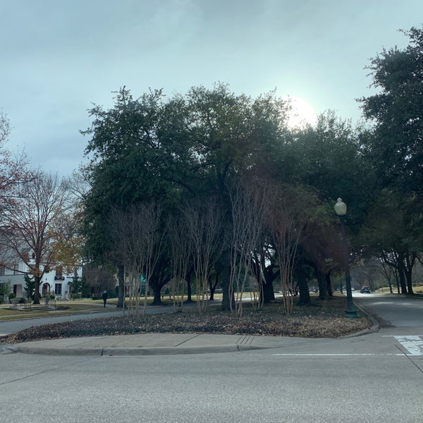 Swiss avenue dallas halloween 🌈Colonial Revival Style House, Swiss