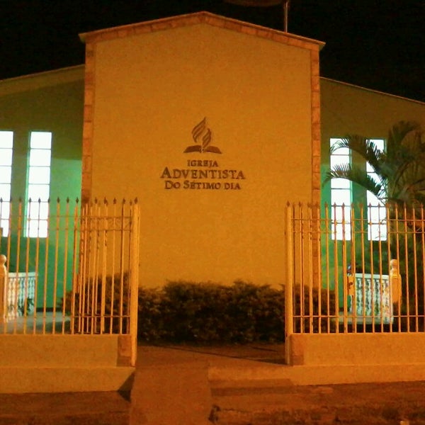 Das Foto wurde bei Igreja Adventista do Sétimo Dia von Roberto R. am 4/7/2013 aufgenommen