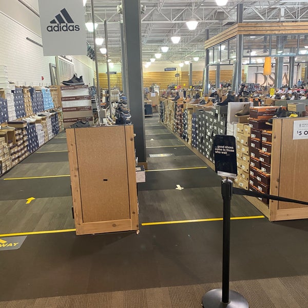 Dsw shop oakland plaza