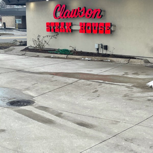 Foto tirada no(a) Clawson Steak House por Chad C. em 2/25/2021