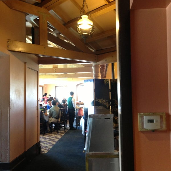 Photos at Hong Kong Flower Lounge Restaurant 香滿樓海鮮酒家 Millbrae, CA