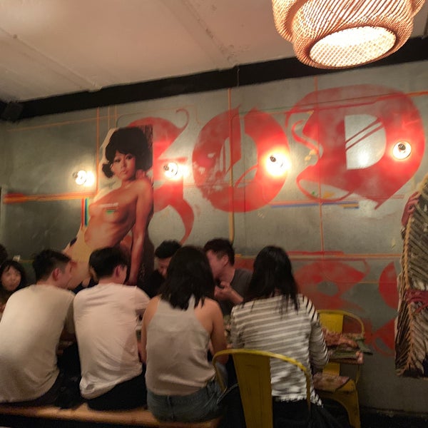 12/28/2018 tarihinde Sabrinaziyaretçi tarafından Jeepney Filipino Gastropub'de çekilen fotoğraf