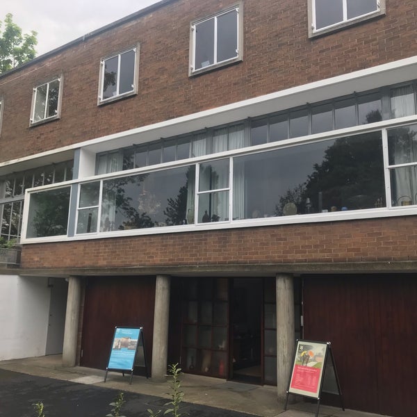 2 Willow Road - Hampstead Town - London, Greater London