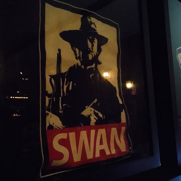 4/8/2016にamy f.がBlack Swan Saloonで撮った写真