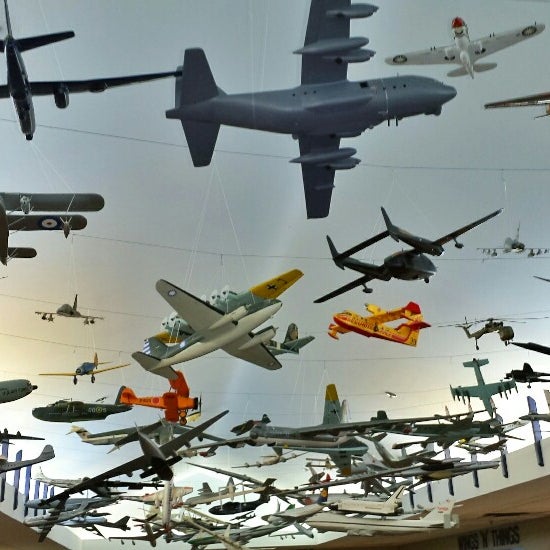 รูปภาพถ่ายที่ New England Air Museum โดย Michael K. เมื่อ 6/22/2014