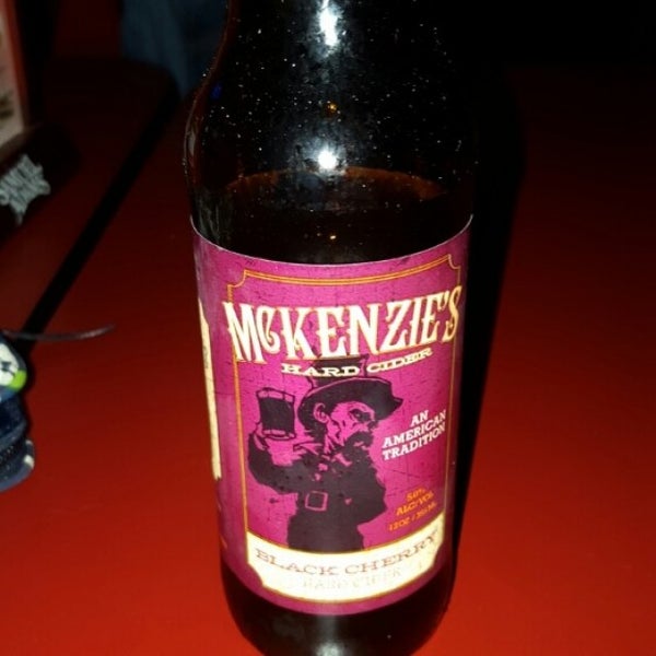 Photos at Klinger's on Carsonia American Restaurant in Reading