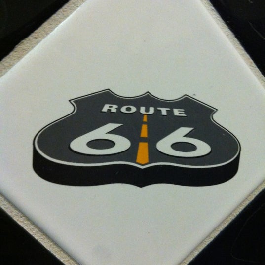 Foto tirada no(a) Route 66 Classic Grill por Kieran H. em 11/24/2012