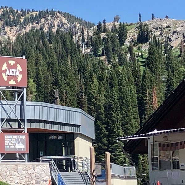 7/6/2021 tarihinde Len L.ziyaretçi tarafından Alta Ski Area'de çekilen fotoğraf