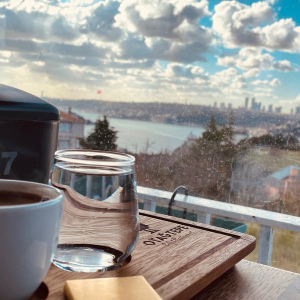 รูปภาพถ่ายที่ Otağtepe Cafe &amp; Restaurant โดย Okty เมื่อ 1/18/2022