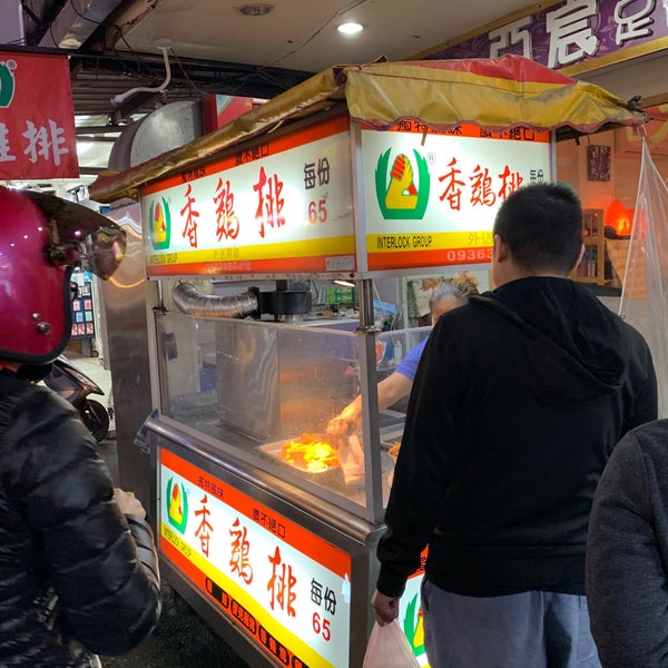 Das Foto wurde bei Nanjichang Night Market von Shun-Wen C. am 11/28/2020 aufgenommen