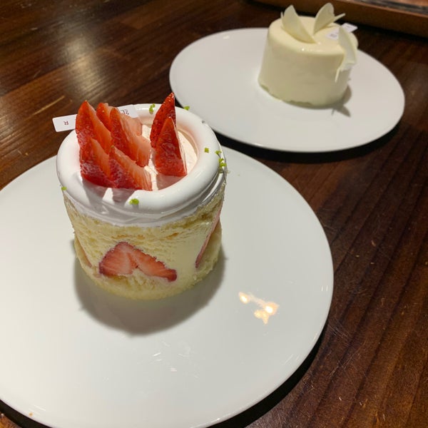 Photos At 紀路甜點 Dessert Shop