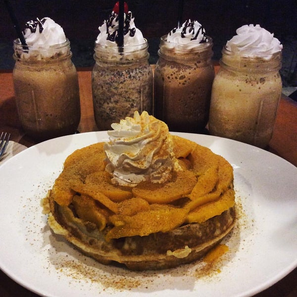 Photo taken at CAFÉ+ Coffee.Brunch.Dessert by &#39;kriz C. on 2/17/2016