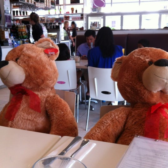 Plum Cafe Bar Bistro 5 tips