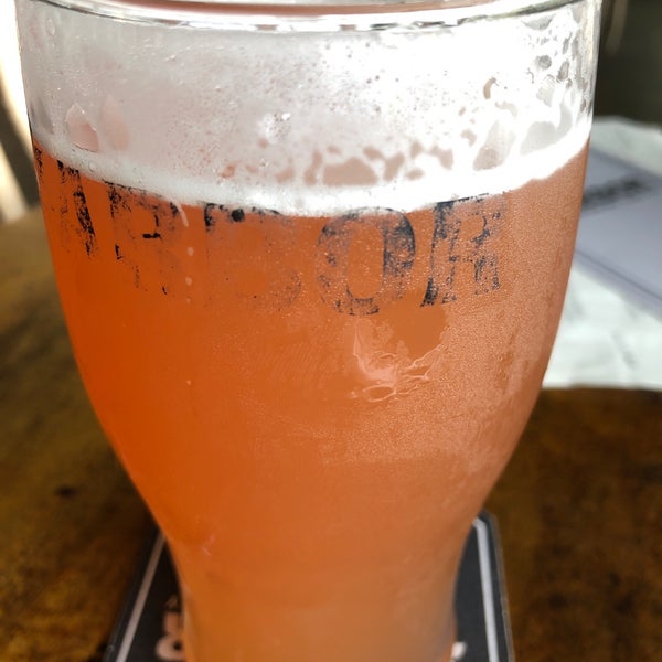 Das Foto wurde bei Arbor Brewing Company von Sitaram S. am 8/5/2019 aufgenommen