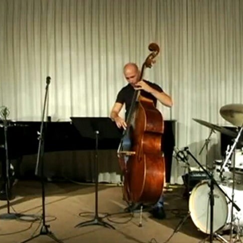 รูปภาพถ่ายที่ A Passion for Jazz! Music Studios โดย D C D. เมื่อ 8/20/2013
