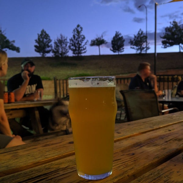 Снимок сделан в Odyssey Beerwerks Brewery and Tap Room пользователем Drew D. 8/31/2019