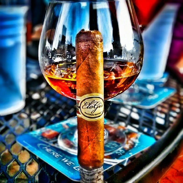 List 95+ Pictures mort’s martini and cigar bar wichita photos Stunning