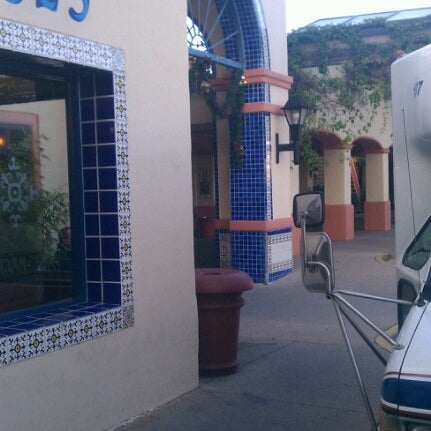 Das Foto wurde bei Hacienda Hotel &amp; Conference Center LAX von Brian S. am 1/1/2013 aufgenommen