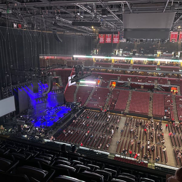 Das Foto wurde bei Amerant Bank Arena von Fred S. am 6/18/2023 aufgenommen