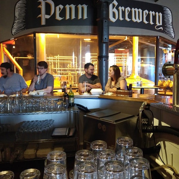 Foto diambil di Penn Brewery oleh Emanuel W. pada 8/11/2019
