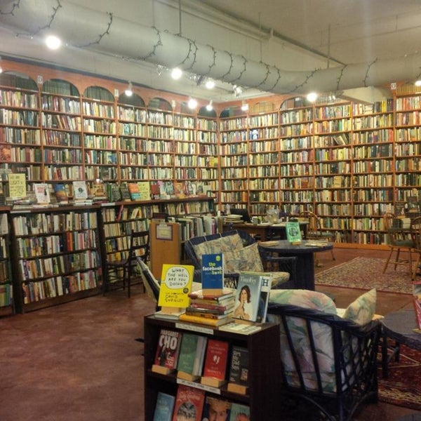 Photo taken at Loganberry Books by Emanuel W. on 4/18/2014