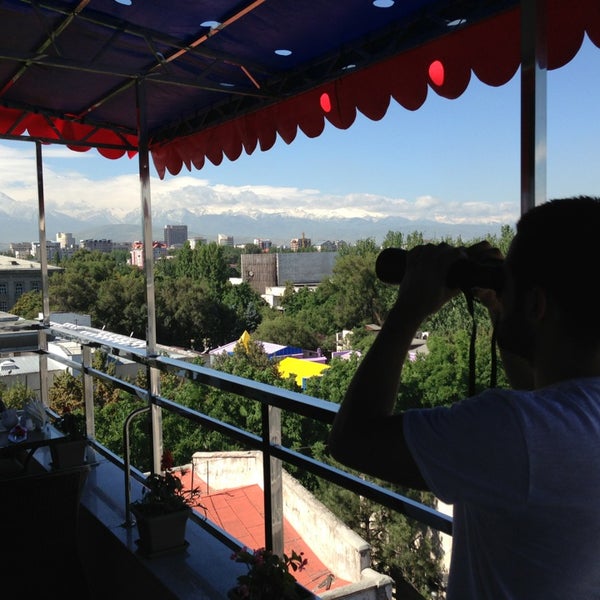 Foto diambil di Smart Hotel Bishkek oleh Bu®ak A. pada 6/18/2013