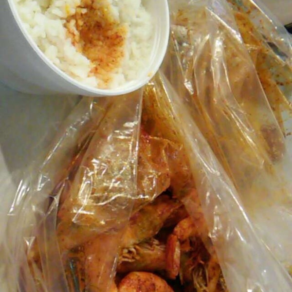 Omg yummy lemon pepper shrimp and snowcrabs!!! We ordered the medium spicy it was so good ..make sure u don't forget to add steam rice and corn.. Had potato and sausage with our order but was too much