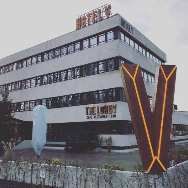 Photo taken at Hotel V Fizeaustraat by Martin Š. on 12/24/2016