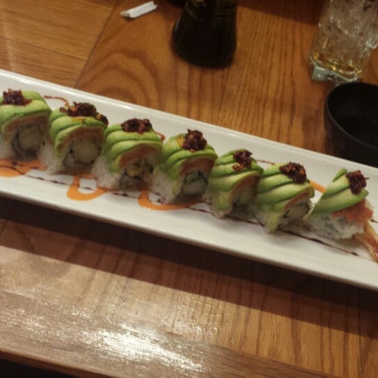 Das Foto wurde bei East Japanese Restaurant von Ginger T. am 1/31/2014 aufgenommen