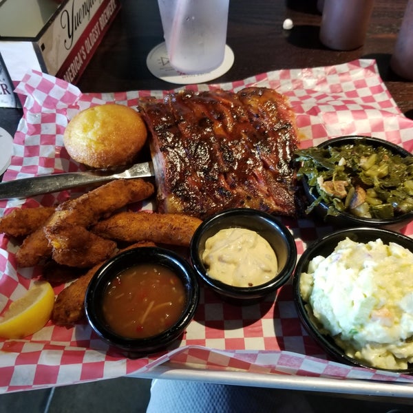 Photo taken at Famous Dave&#39;s by Preston H. on 5/26/2018
