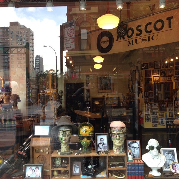 Photo taken at Moscot by Roberto F. on 9/28/2015