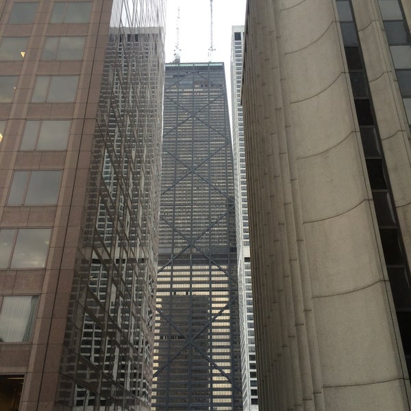 12/4/2014に@ryandrakeがMileNorth, A Chicago Hotelで撮った写真