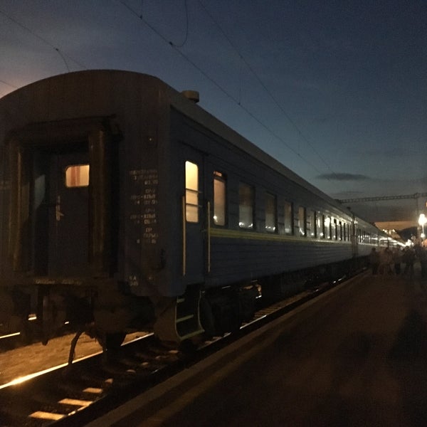 Поезд 117н. 117h поезд. Поезд Буковина Москва Черновцы. Поезд со 117 Серджио Орджоникидзе.