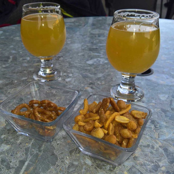 Photo taken at Westside Taphouse &amp; Growler Fill by Jeffrey C. on 4/30/2019